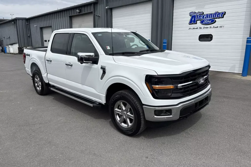 2025 Ford F-150 XLT photo 1