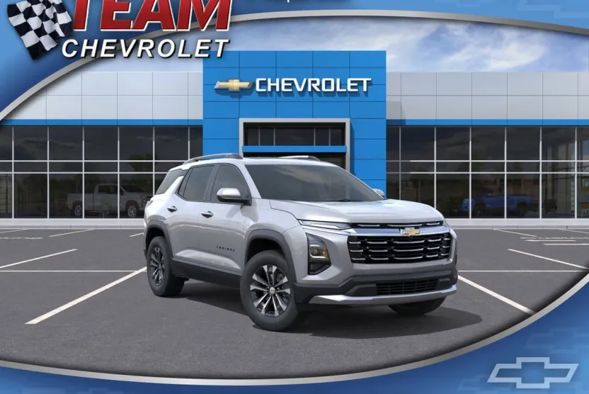 2026 Chevrolet Equinox LT photo 1