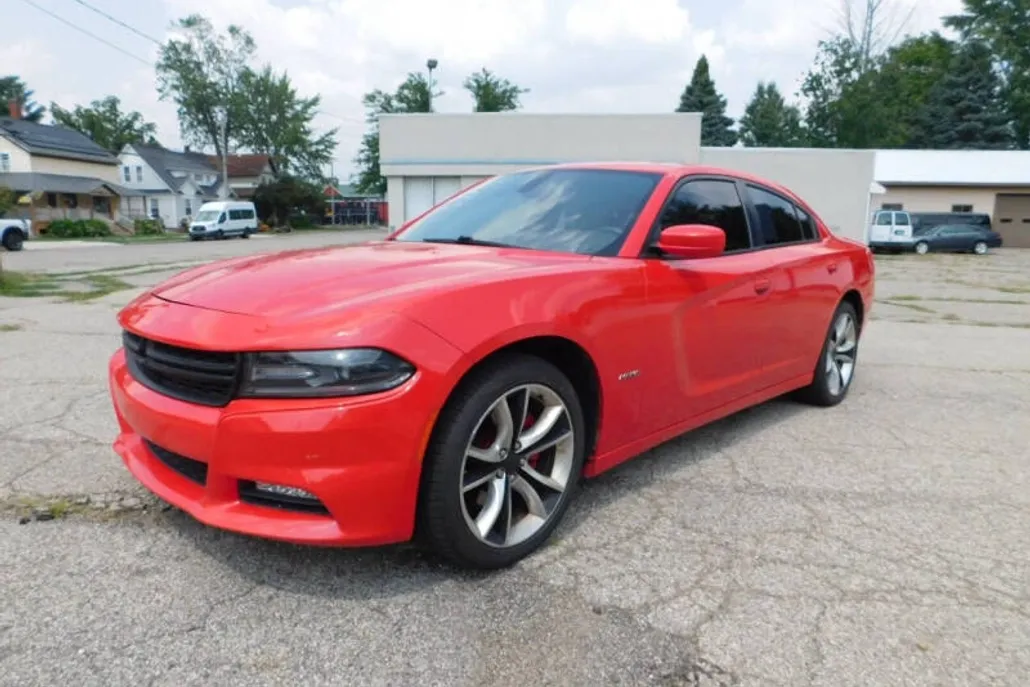 2015 Dodge Charger R/T photo 1