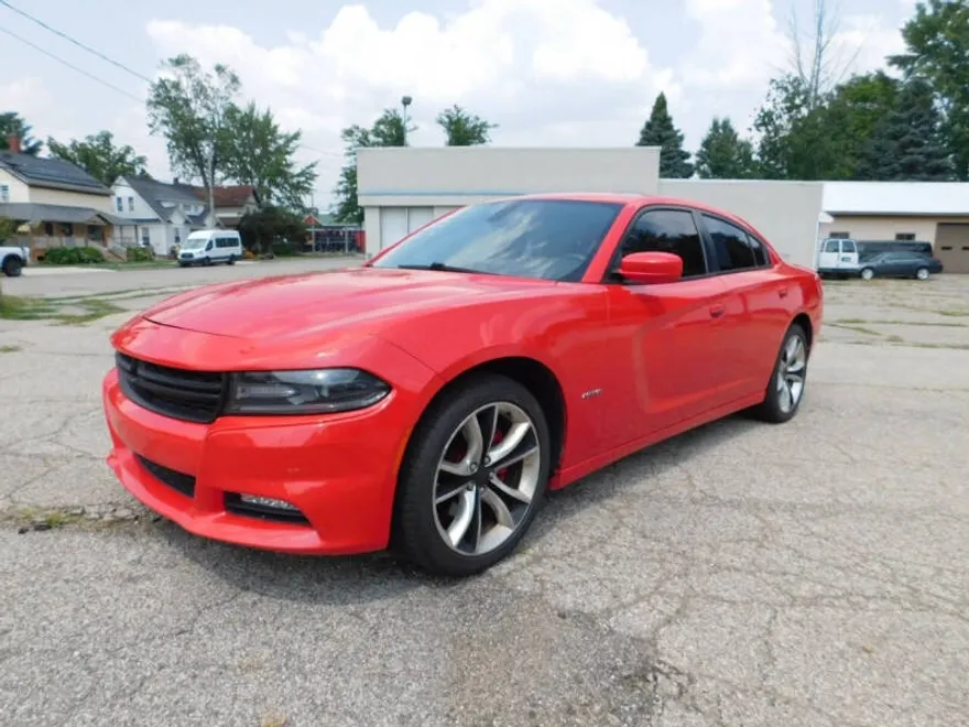 2015 Dodge Charger R/T photo 1