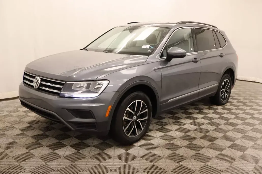 2021 Volkswagen Tiguan SE photo 1