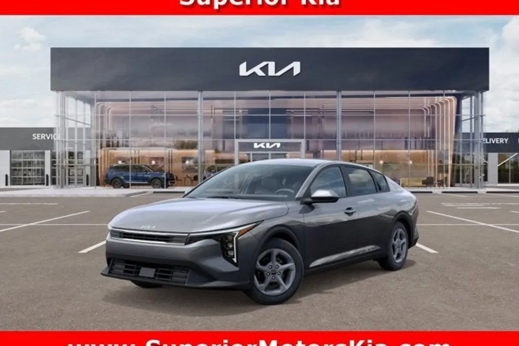 2025 Kia K4 LXS photo 1