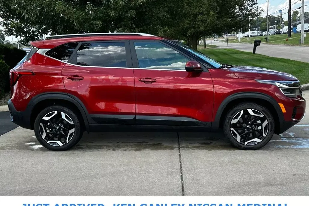 2024 Kia Seltos SX photo 1
