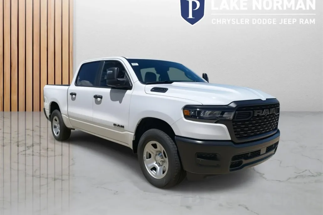 2025 Ram 1500 Tradesman photo 1