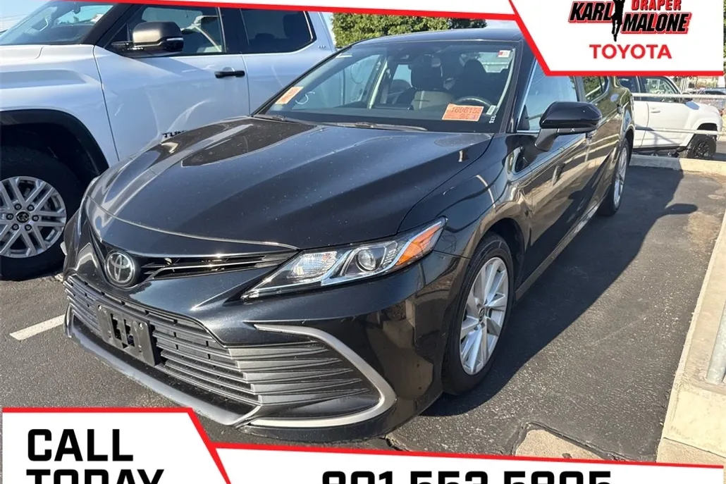 2024 Toyota Camry LE photo 1