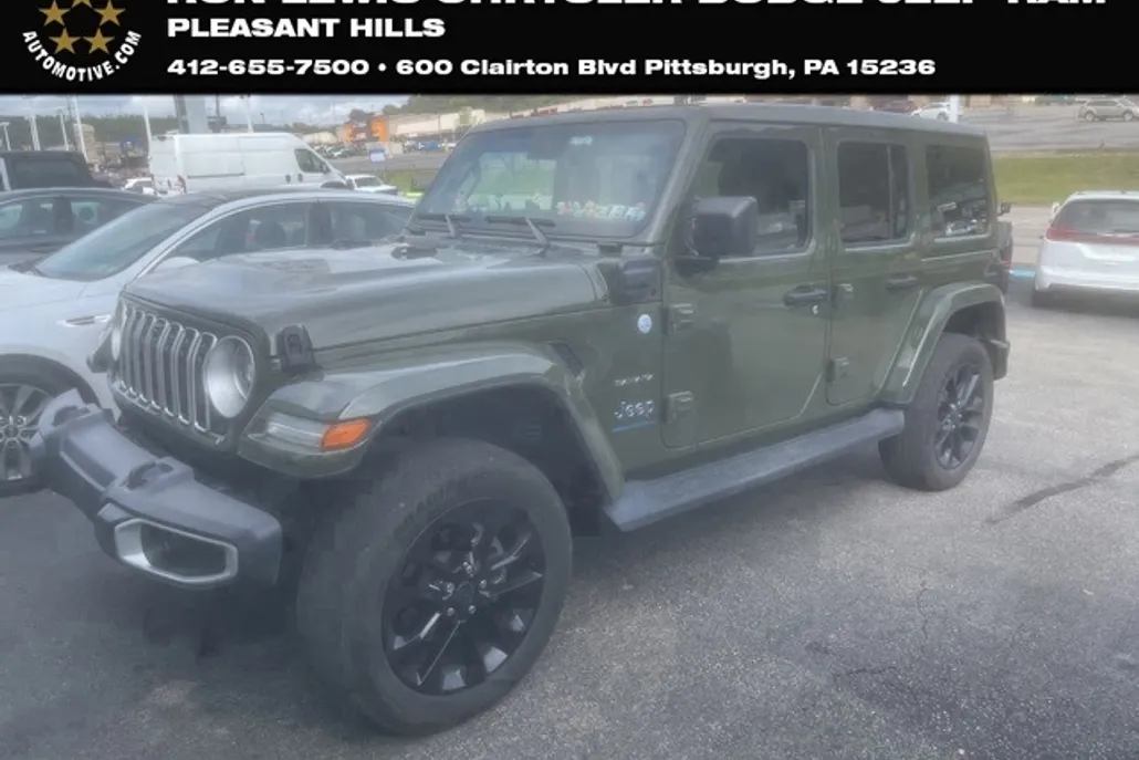 2024 Jeep Wrangler Sahara 4xe photo 1