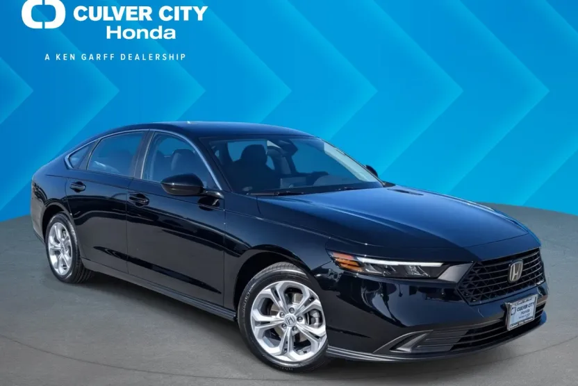 2025 Honda Accord LX photo 1