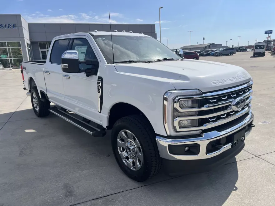 2026 Ford F-250 Lariat Tremor photo 1