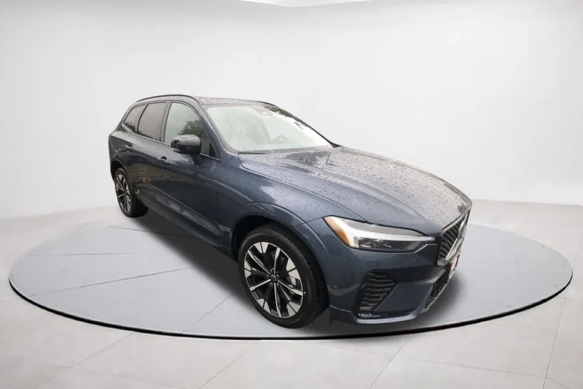 2026 Volvo XC60 B5 Plus photo 1