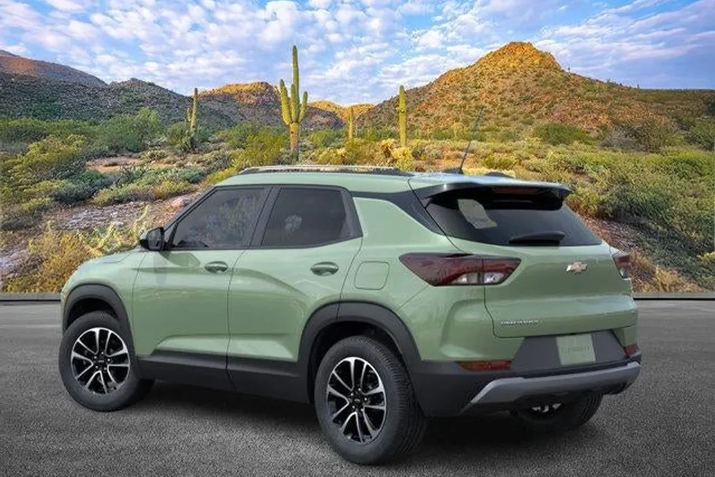 2026 Chevrolet Trailblazer LT photo 1