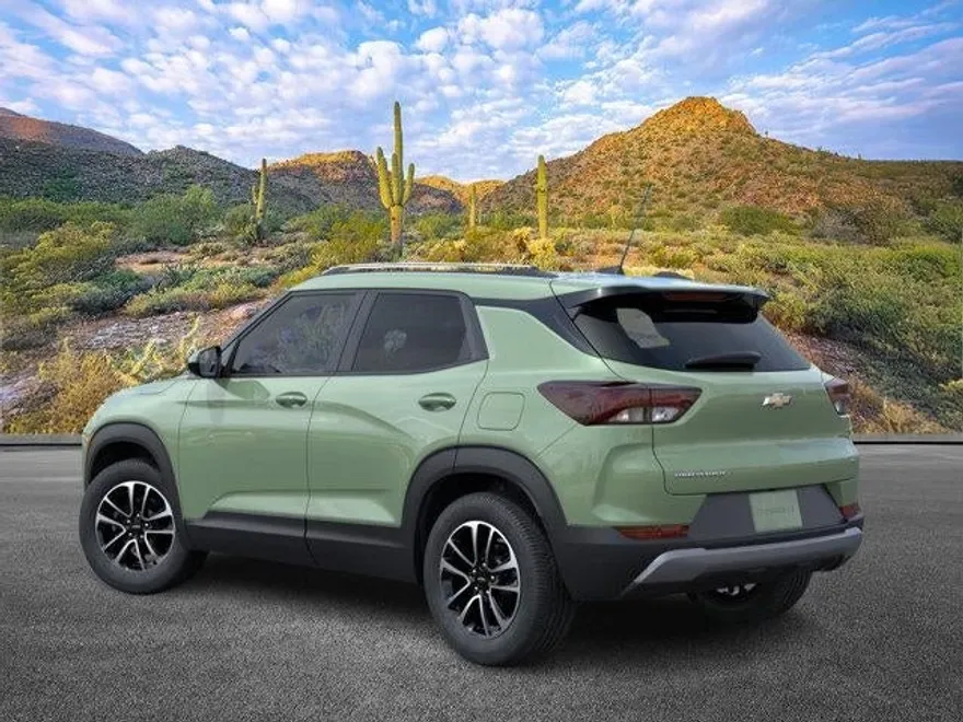 2026 Chevrolet Trailblazer LT photo 1