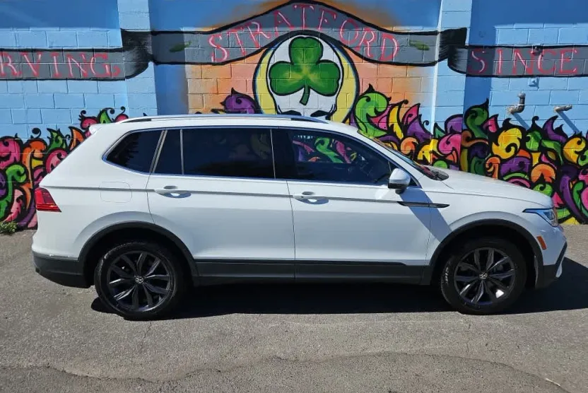 2022 Volkswagen Tiguan SE photo 1