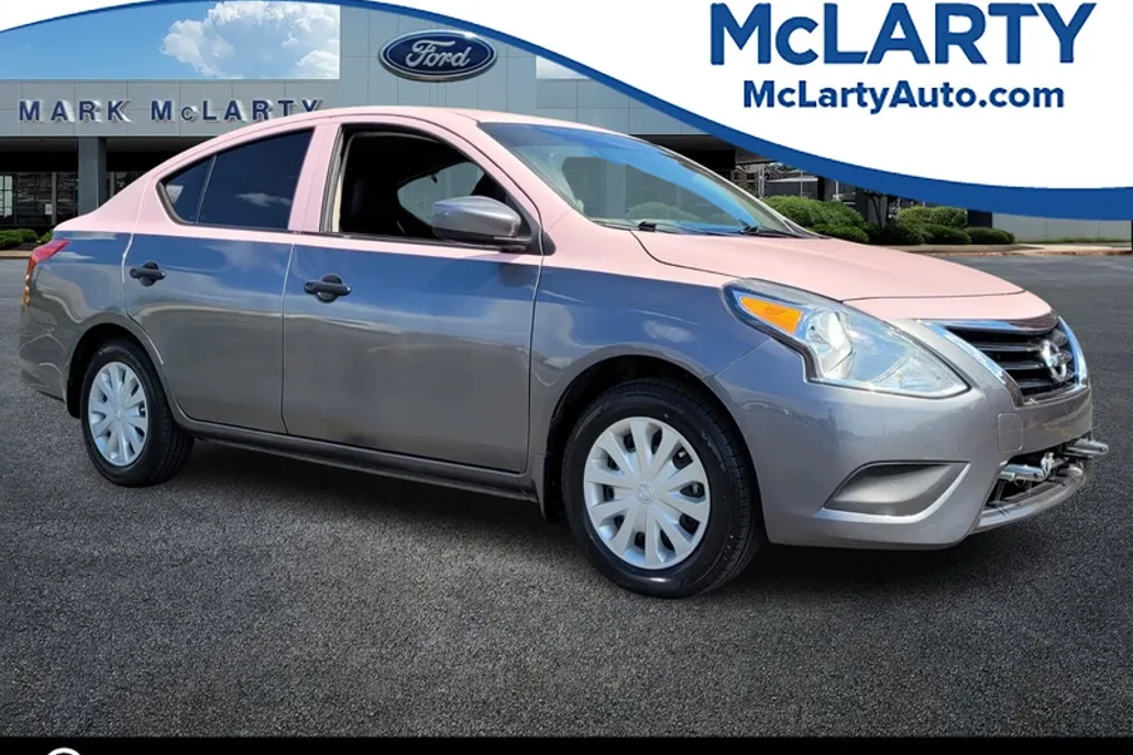 2018 Nissan Versa 1.6 S photo 1