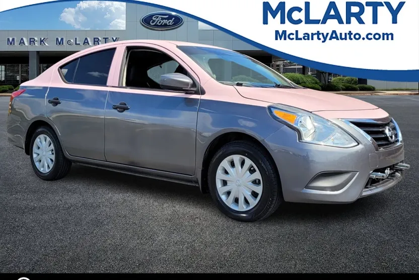 2018 Nissan Versa 1.6 S photo 1