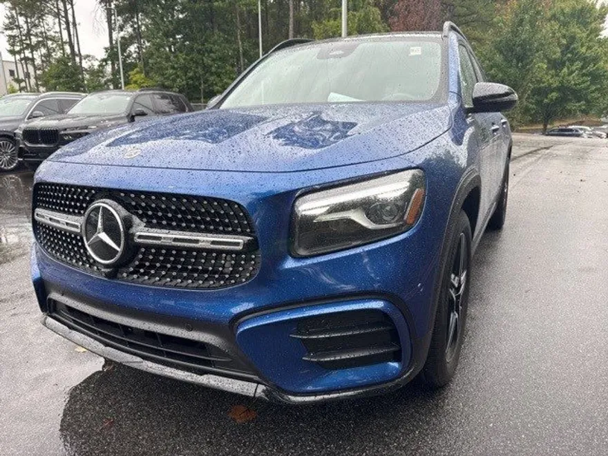2025 Mercedes Benz GLB 250 4MATIC photo 1