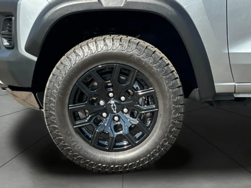 2024 Chevrolet Colorado Trail Boss photo 1