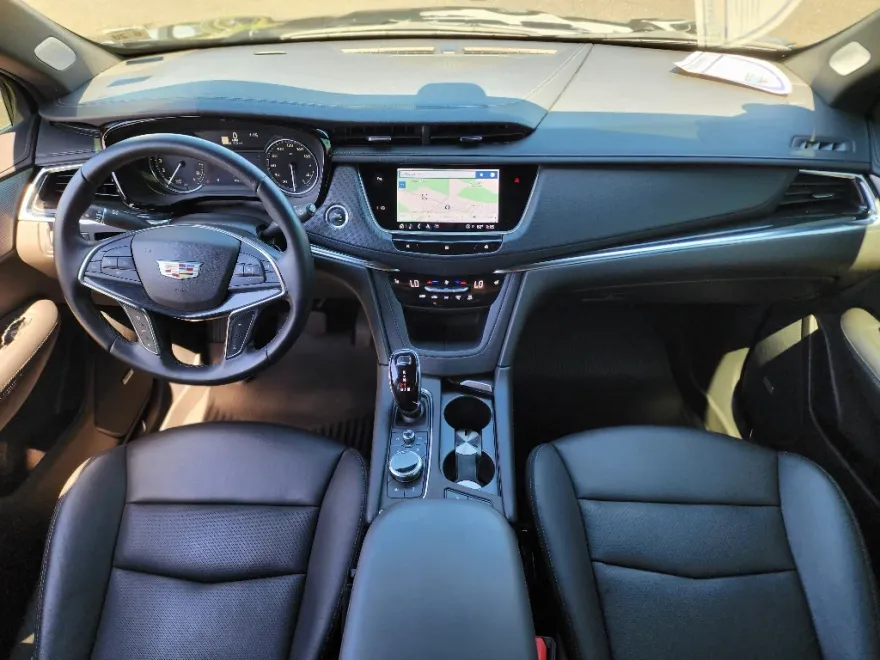 2021 Cadillac XT5 Premium Luxury photo 1
