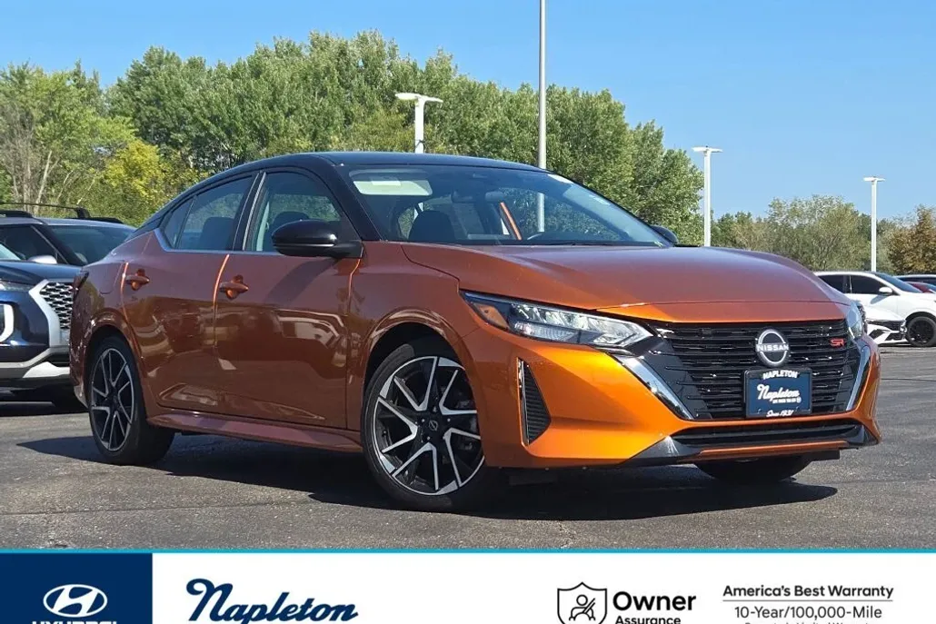 2024 Nissan Sentra SR photo 1