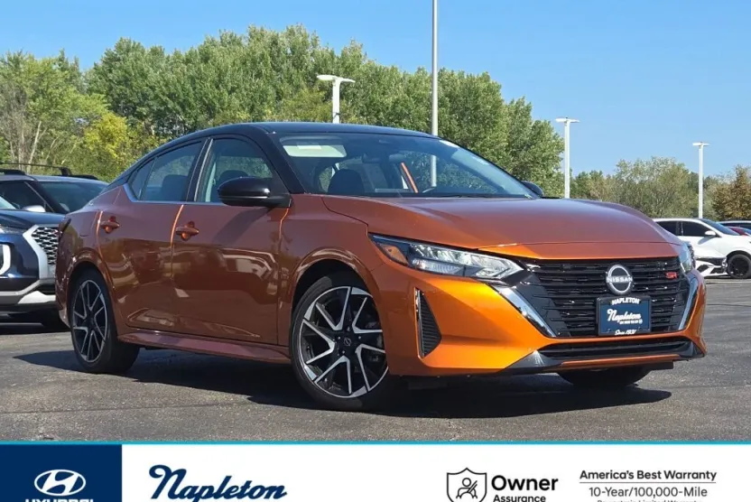 2024 Nissan Sentra SR photo 1
