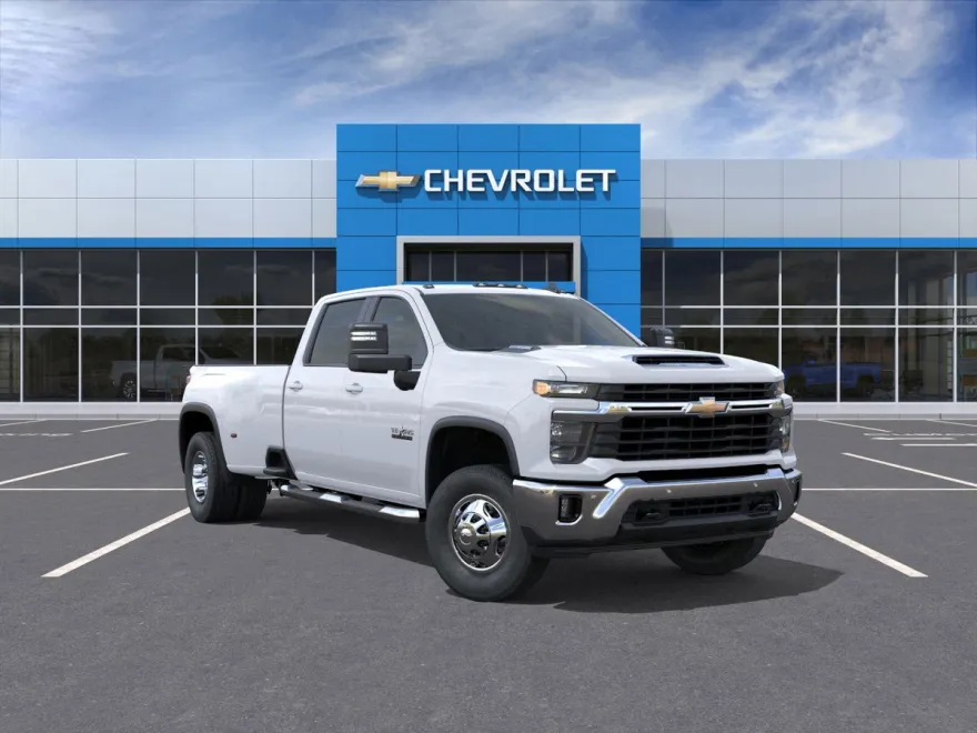 2026 Chevrolet Silverado 3500HD LT photo 1