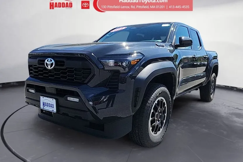 2024 Toyota Tacoma TRD Sport photo 1