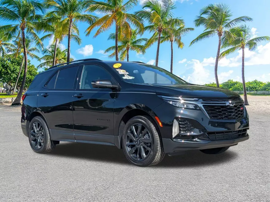 2023 Chevrolet Equinox RS photo 1