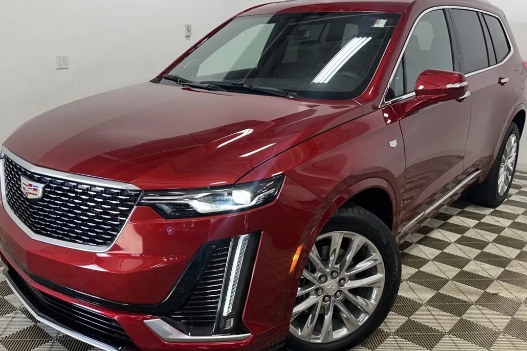 2024 Cadillac XT6 Premium Luxury photo 1