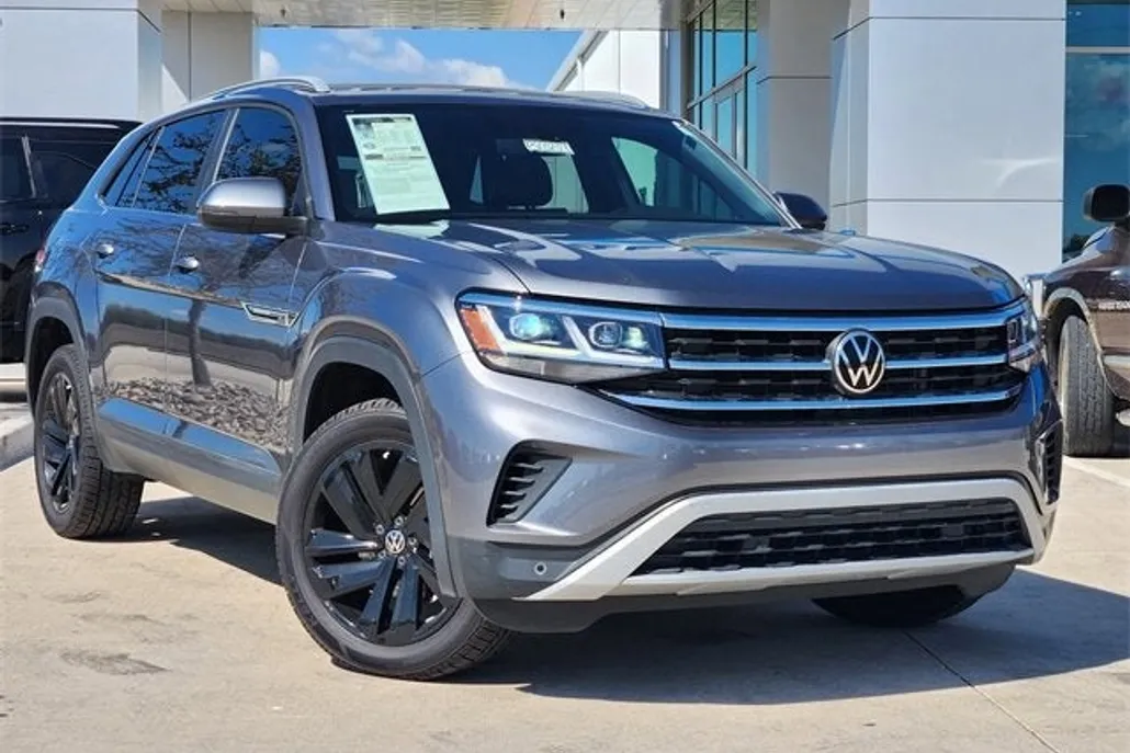 2022 Volkswagen Atlas Cross Sport SE Technology photo 1