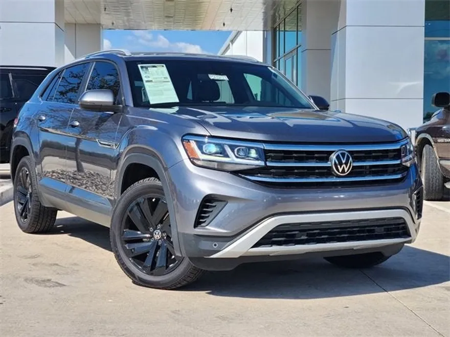 2022 Volkswagen Atlas Cross Sport SE Technology photo 1