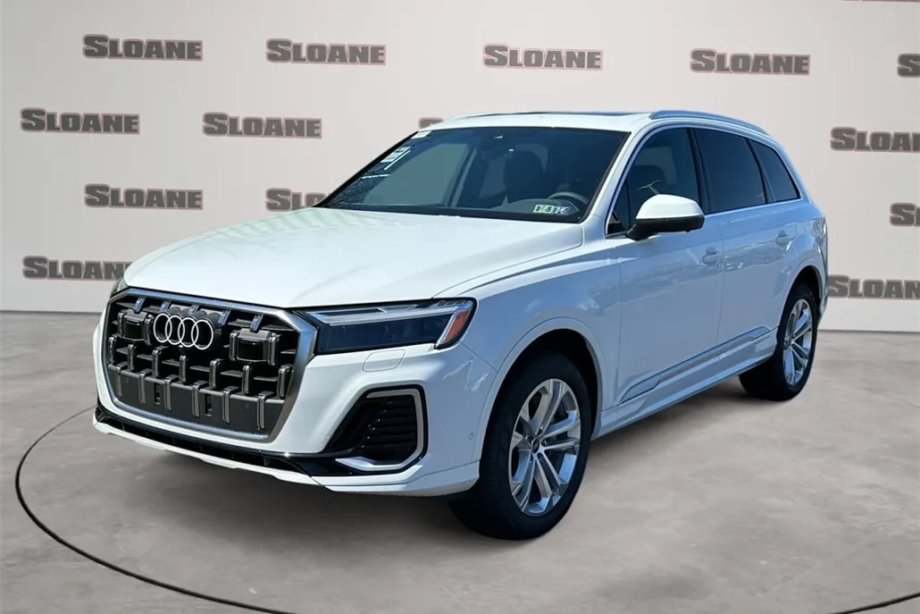 2025 Audi Q7 Premium photo 1