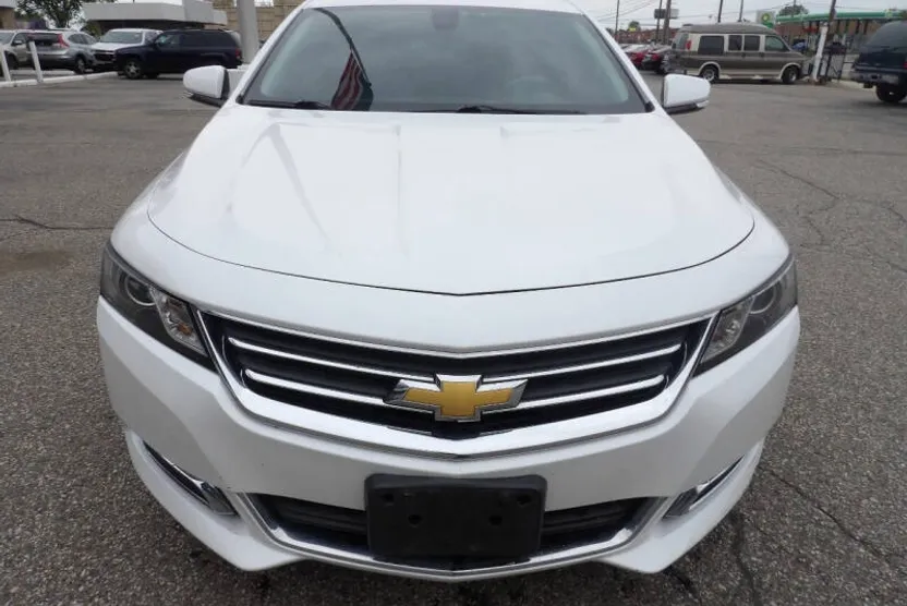 2016 Chevrolet Impala 1LT photo 1