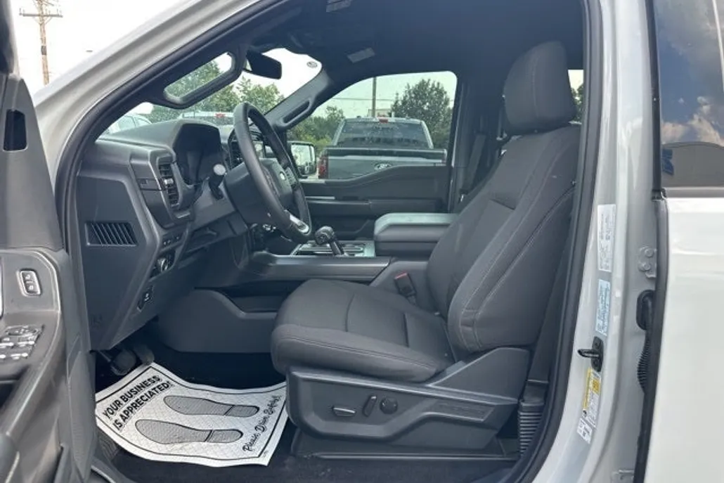 2024 Ford F-150 XLT photo 1