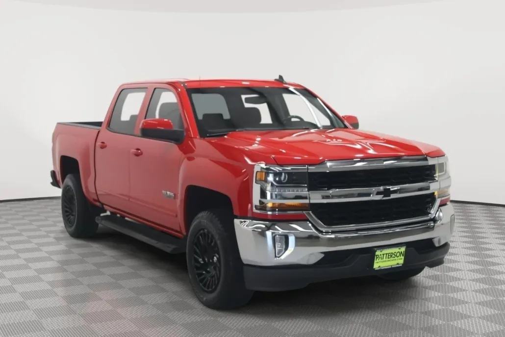 2018 Chevrolet Silverado 1500 LT photo 1