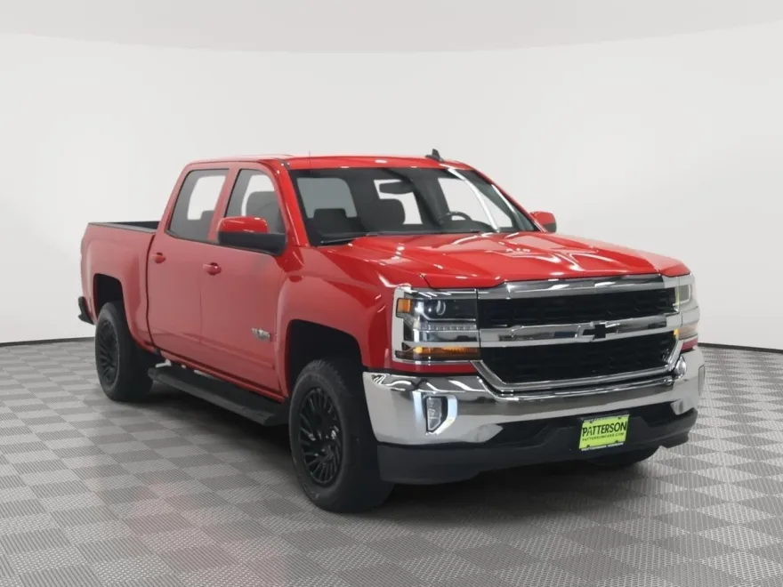 2018 Chevrolet Silverado 1500 LT photo 1
