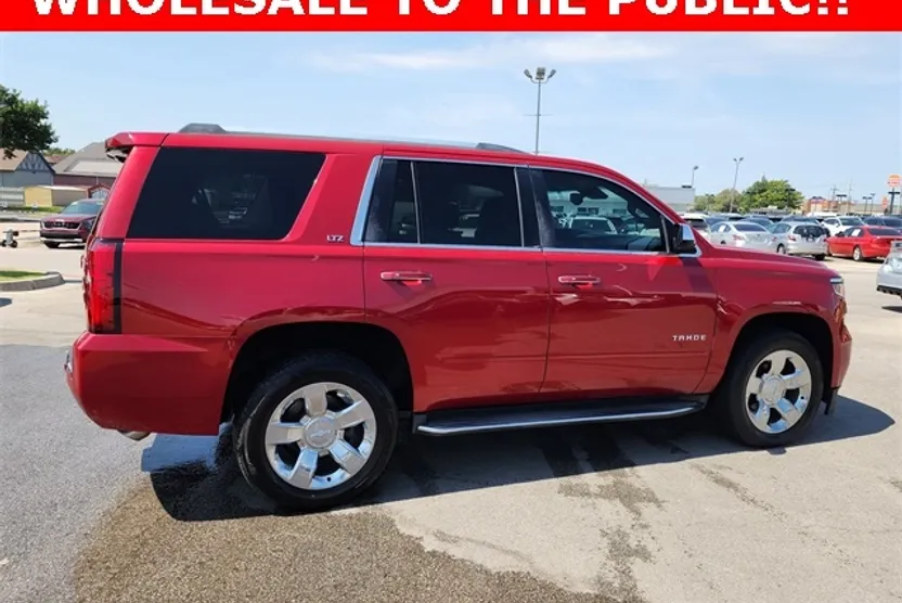 2015 Chevrolet Tahoe LTZ photo 1