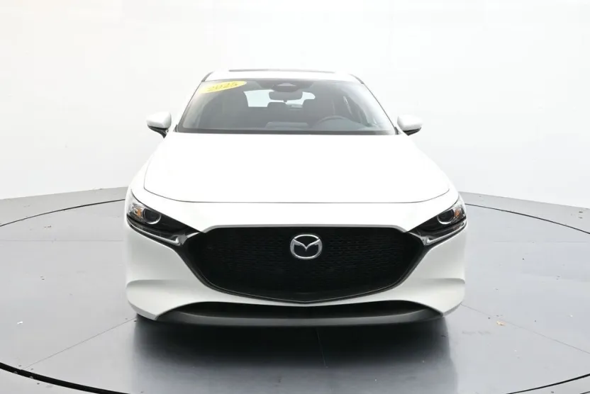 2025 Mazda Mazda3 Hatchback 2.5 s Preferred photo 1