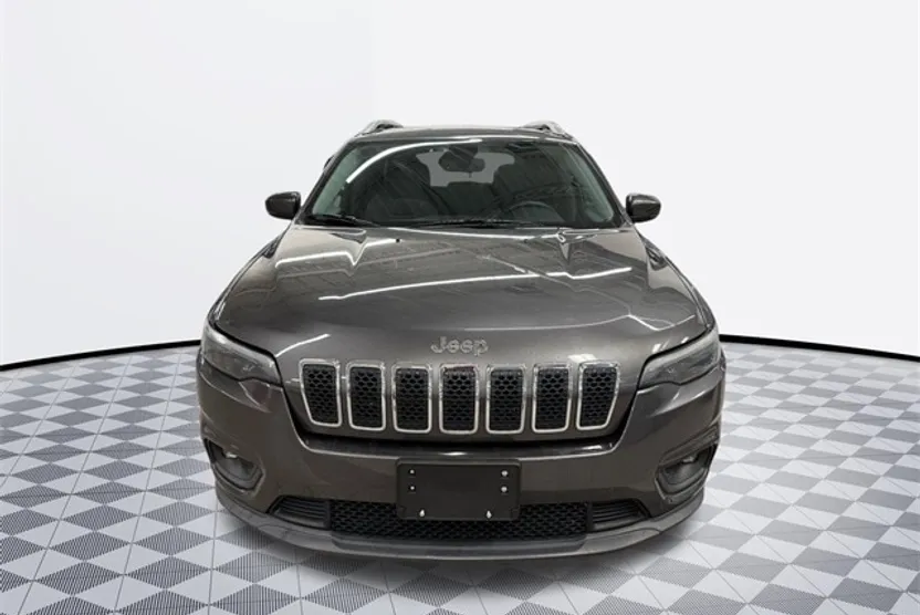 2019 Jeep Cherokee Latitude photo 1