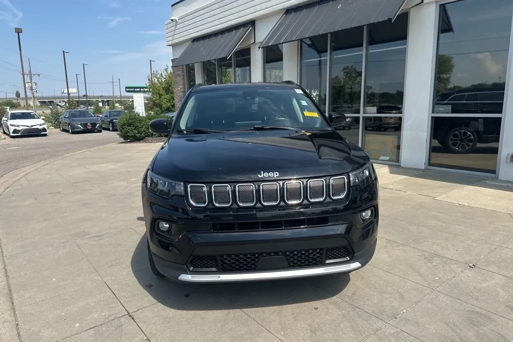 2022 Jeep Compass Limited photo 1