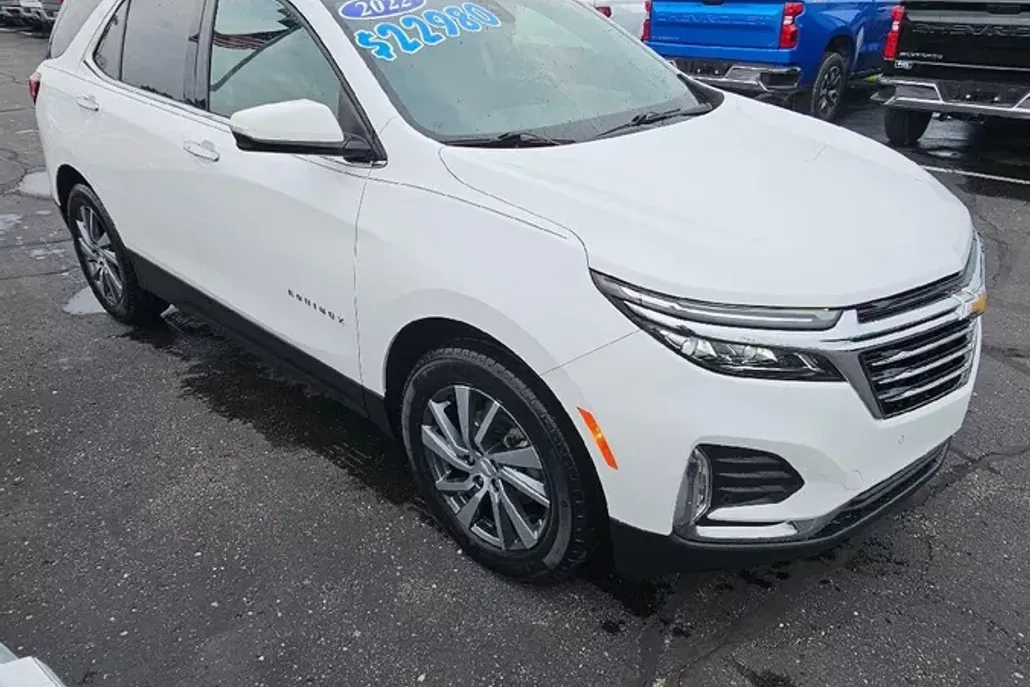 2022 Chevrolet Equinox Premier photo 1