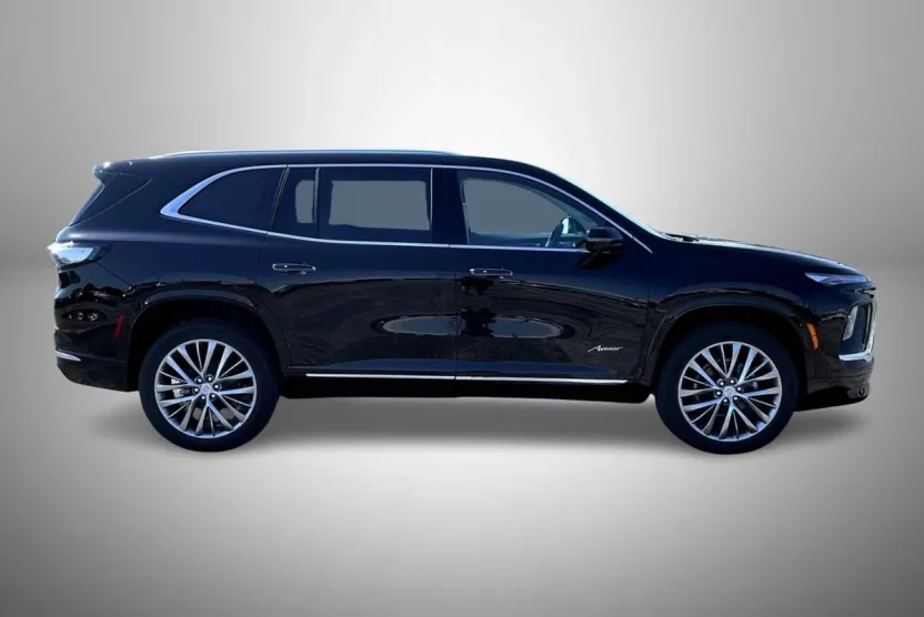 2026 Buick Enclave Avenir photo 1