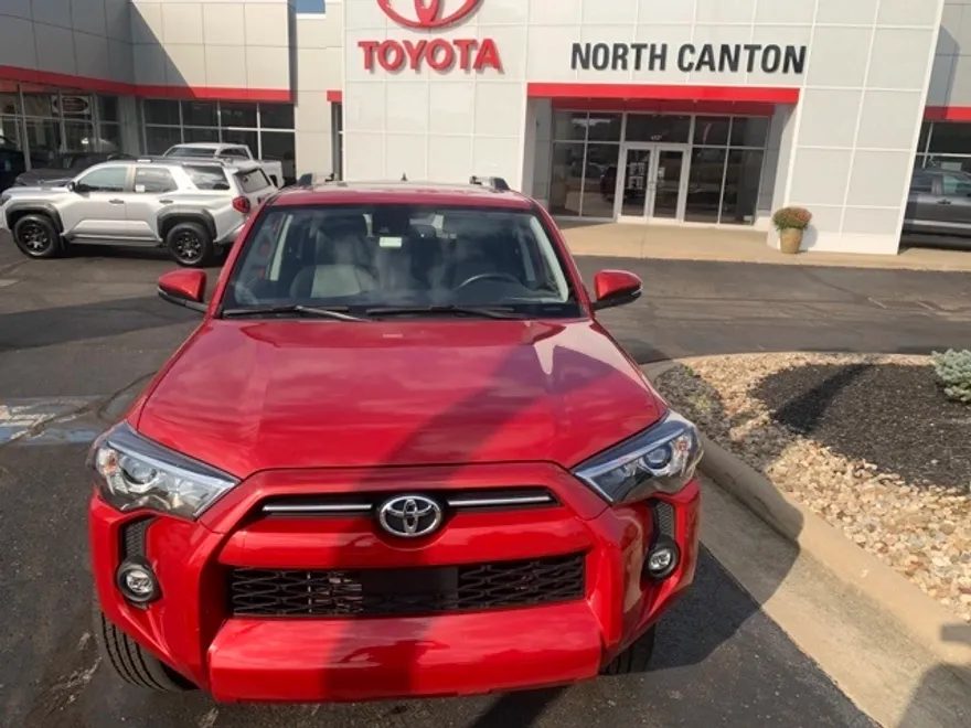 2021 Toyota 4Runner SR5 Premium photo 1