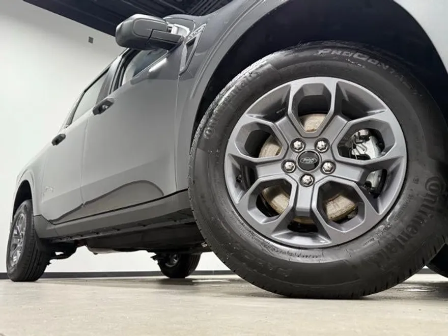 2025 Ford Maverick XLT photo 1