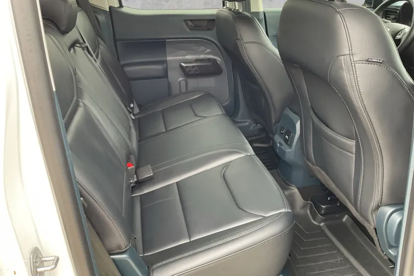 2024 Ford Maverick Lariat photo 1