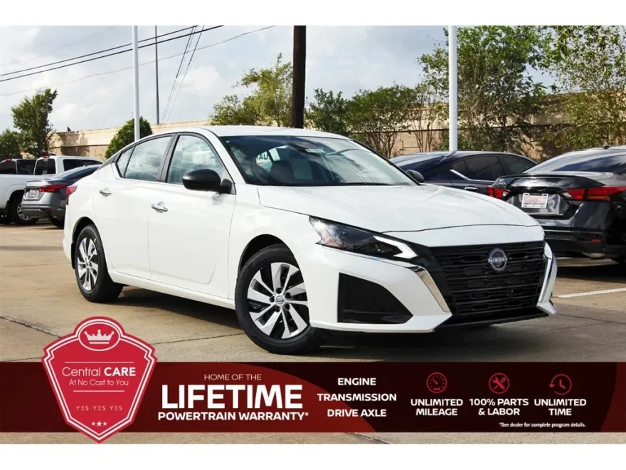 2025 Nissan Altima S photo 1
