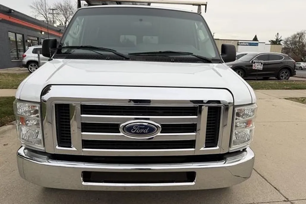 2014 Ford E-250 photo 1