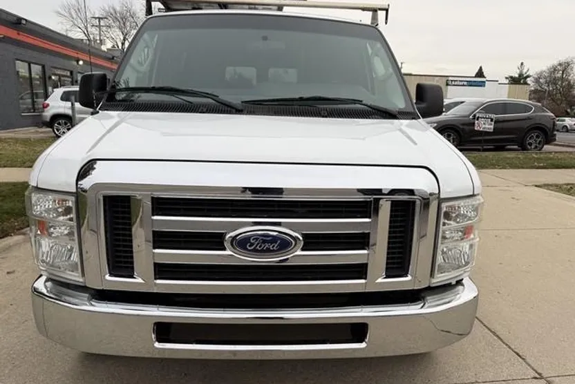 2014 Ford E-250 photo 1