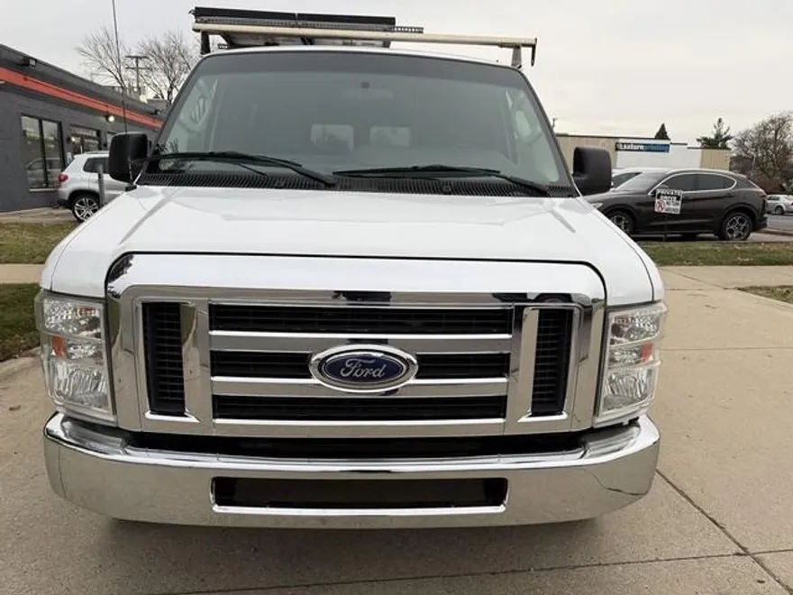 2014 Ford E-250 photo 1
