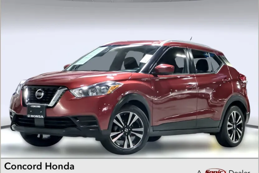 2020 Nissan Kicks SV photo 1