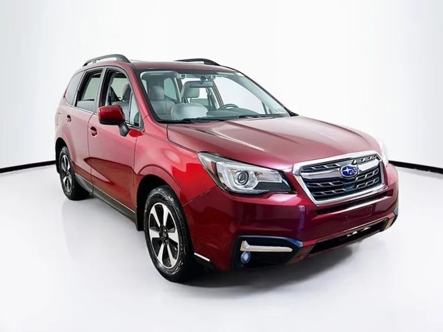 2017 Subaru Forester 2.5i Limited photo 1
