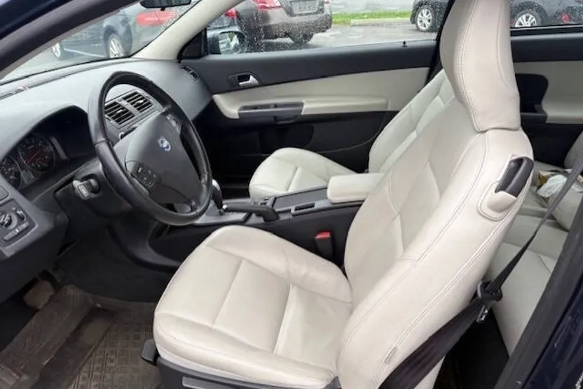 2012 Volvo C30 T5 photo 1